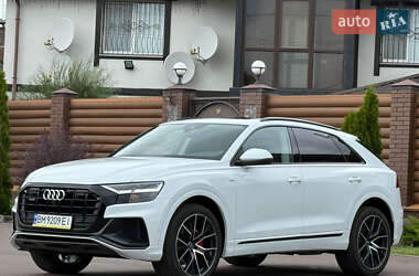 Внедорожник / Кроссовер Audi Q8 2020 в 