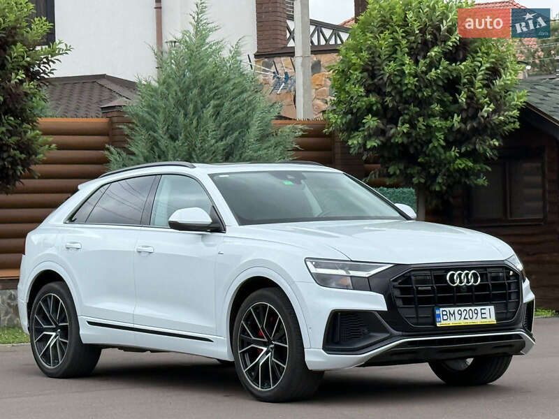 Внедорожник / Кроссовер Audi Q8 2020 в Киеве
