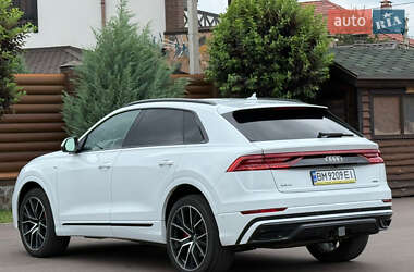 Внедорожник / Кроссовер Audi Q8 2020 в 