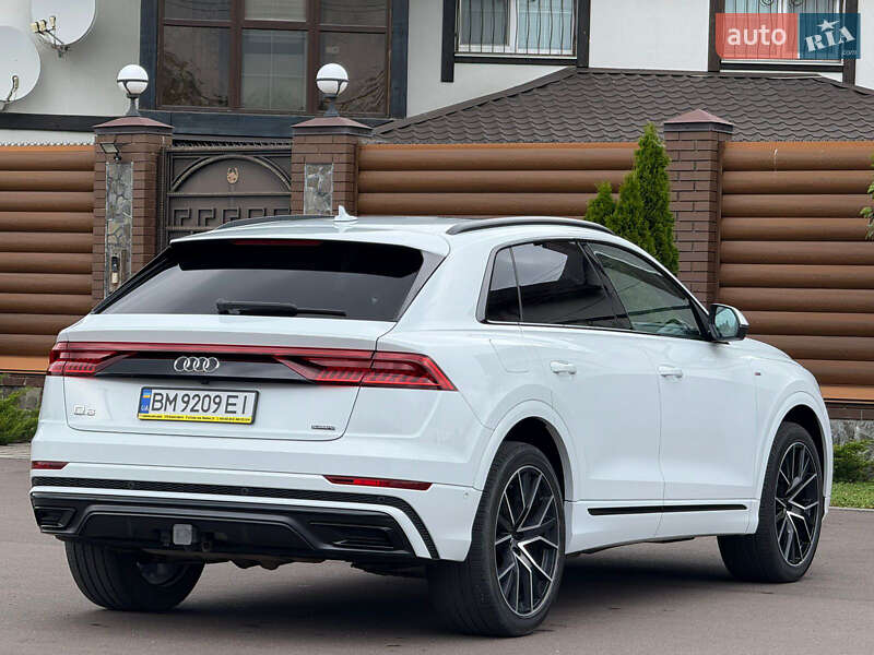 Внедорожник / Кроссовер Audi Q8 2020 в Киеве