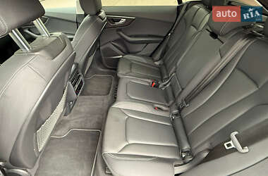 Внедорожник / Кроссовер Audi Q8 2020 в 