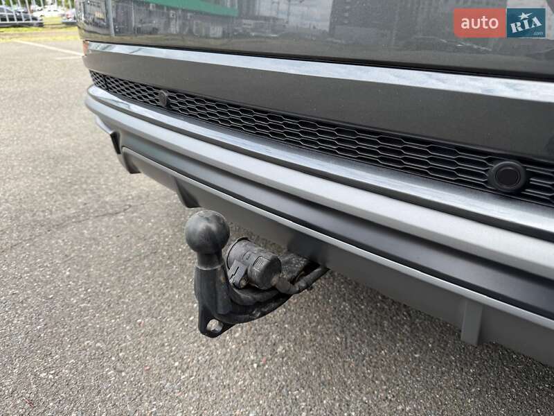 Внедорожник / Кроссовер Audi Q8 2018 в Киеве