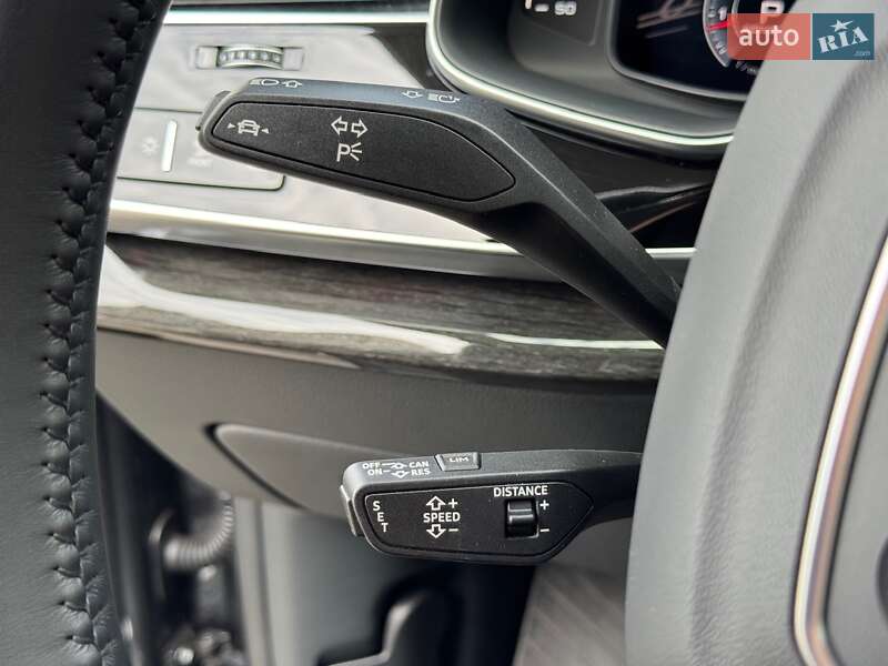 Внедорожник / Кроссовер Audi Q8 2018 в Киеве