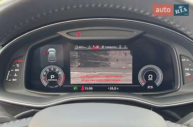 Внедорожник / Кроссовер Audi Q8 2018 в 