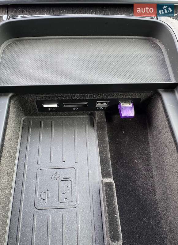 Внедорожник / Кроссовер Audi Q8 2018 в Киеве