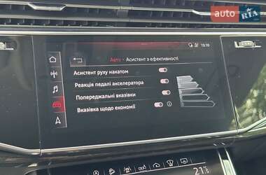 Внедорожник / Кроссовер Audi Q8 2018 в 