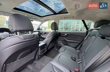 Внедорожник / Кроссовер Audi Q8 2018 в 