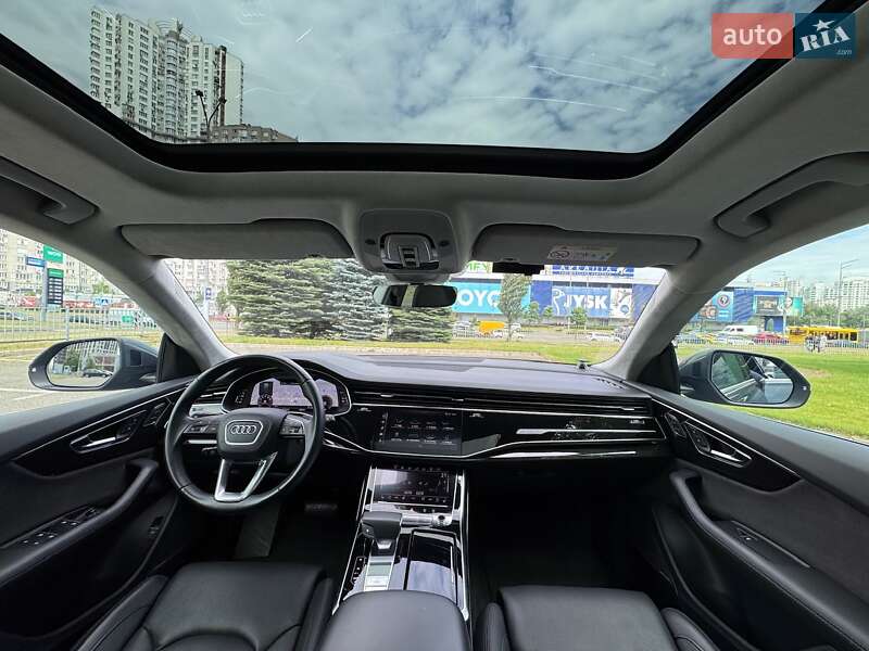 Внедорожник / Кроссовер Audi Q8 2018 в Киеве