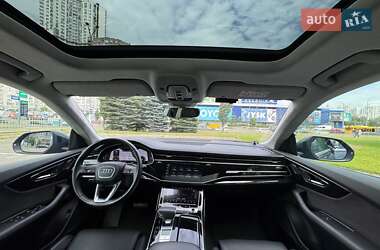 Внедорожник / Кроссовер Audi Q8 2018 в 