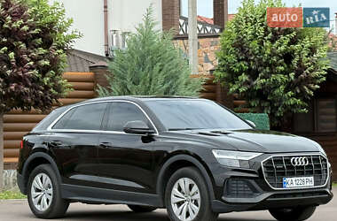 Внедорожник / Кроссовер Audi Q8 2019 в 