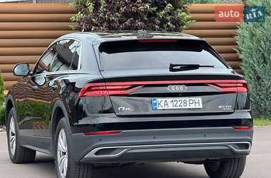 Внедорожник / Кроссовер Audi Q8 2019 в 