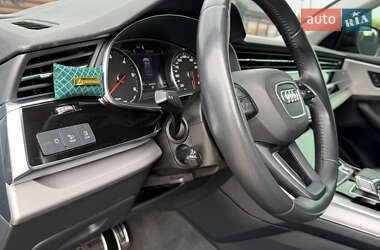 Внедорожник / Кроссовер Audi Q8 2019 в 