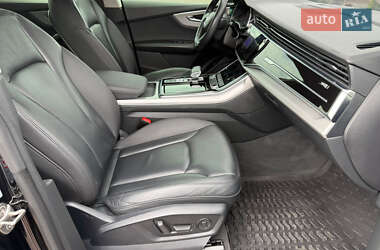 Внедорожник / Кроссовер Audi Q8 2019 в 