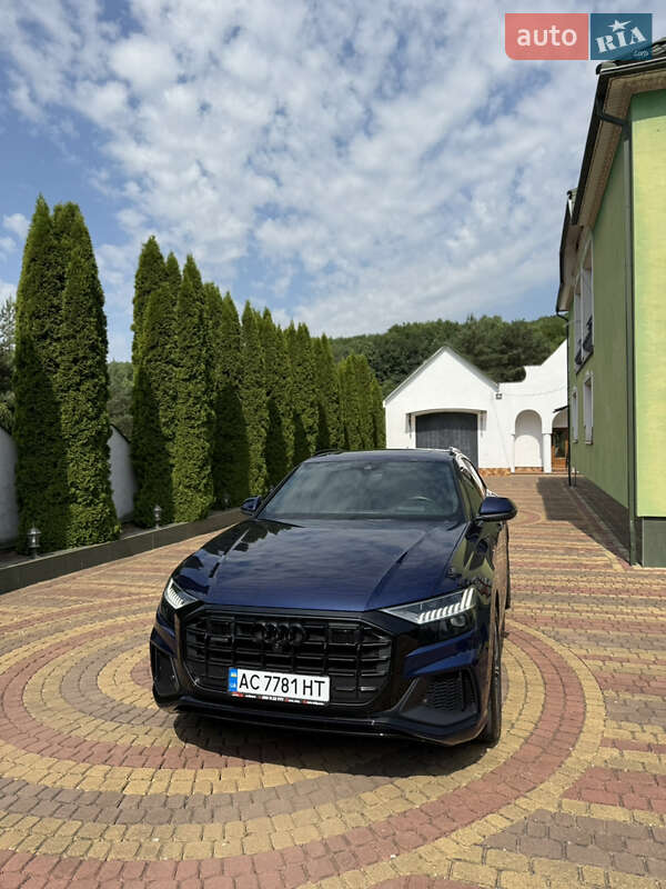Внедорожник / Кроссовер Audi Q8 2019 в Виноградове
