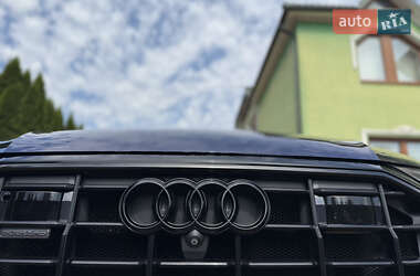 Позашляховик / Кросовер Audi Q8 2019 в 
