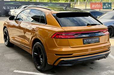 Внедорожник / Кроссовер Audi Q8 2018 в 
