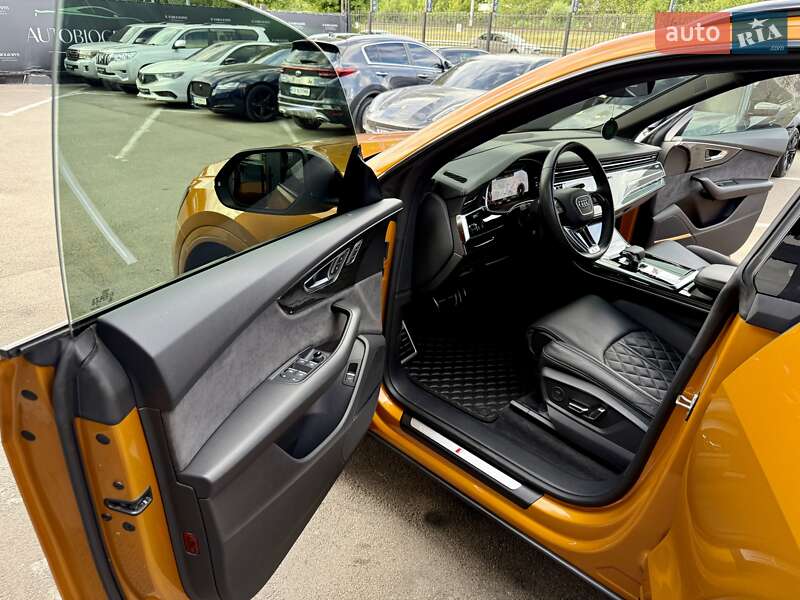 Внедорожник / Кроссовер Audi Q8 2018 в Киеве