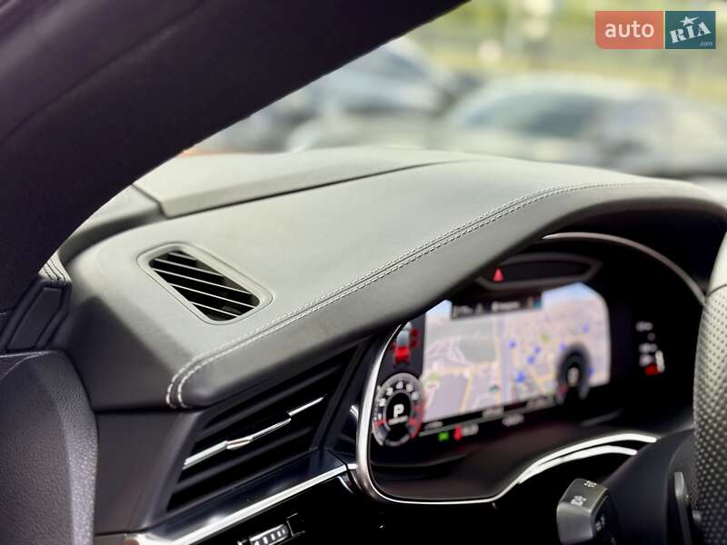 Внедорожник / Кроссовер Audi Q8 2018 в Киеве