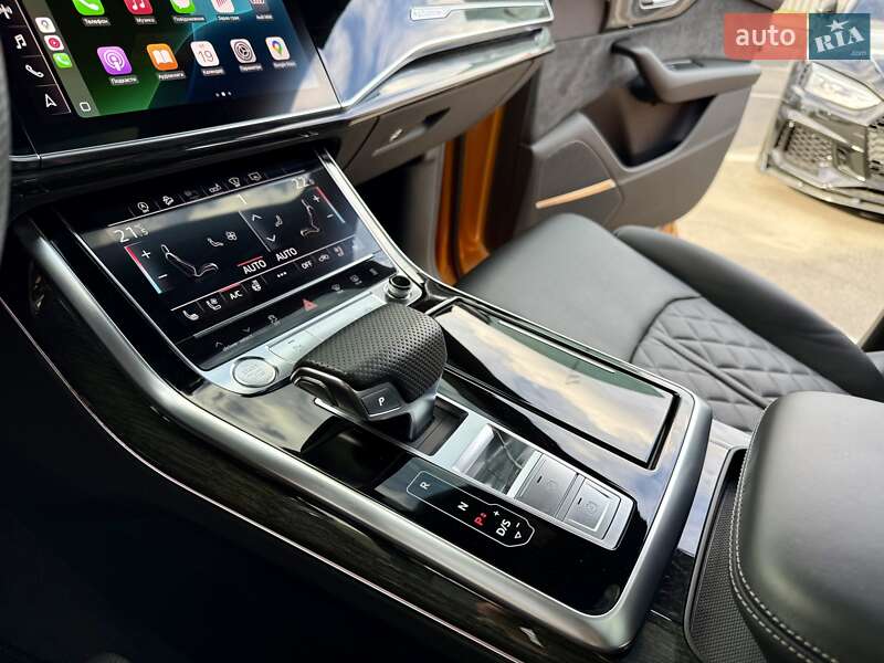 Внедорожник / Кроссовер Audi Q8 2018 в Киеве
