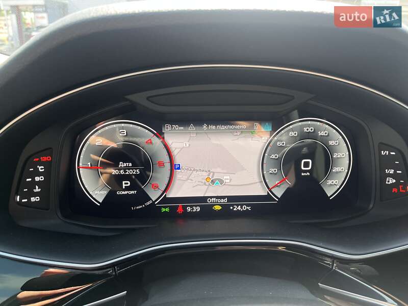 Внедорожник / Кроссовер Audi Q8 2022 в Днепре