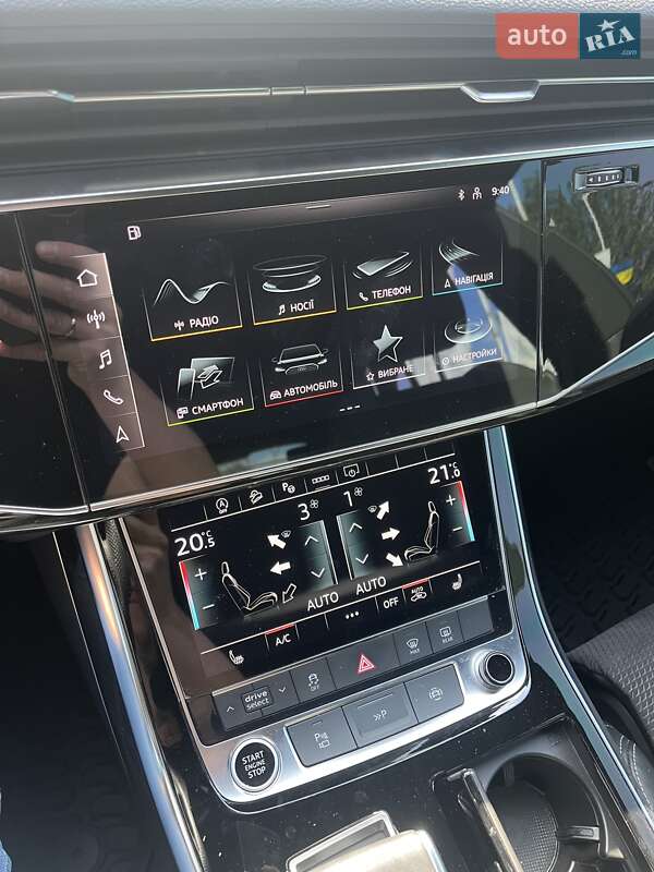Внедорожник / Кроссовер Audi Q8 2022 в Днепре