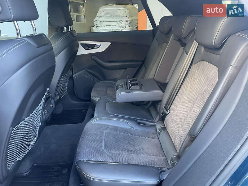 Позашляховик / Кросовер Audi Q8 2019 в Одесі