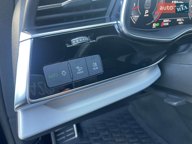 Позашляховик / Кросовер Audi Q8 2019 в Одесі