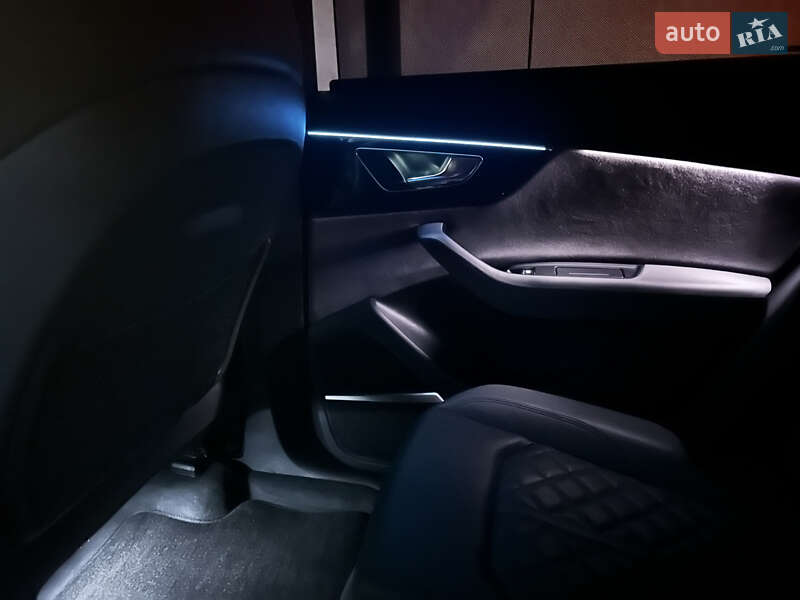 Внедорожник / Кроссовер Audi Q8 2022 в Броварах