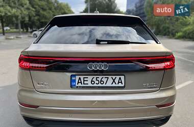 Внедорожник / Кроссовер Audi Q8 2018 в 
