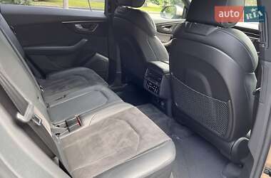 Внедорожник / Кроссовер Audi Q8 2018 в 