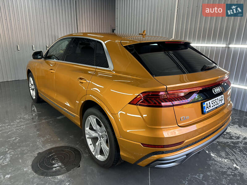 Внедорожник / Кроссовер Audi Q8 2019 в Киеве