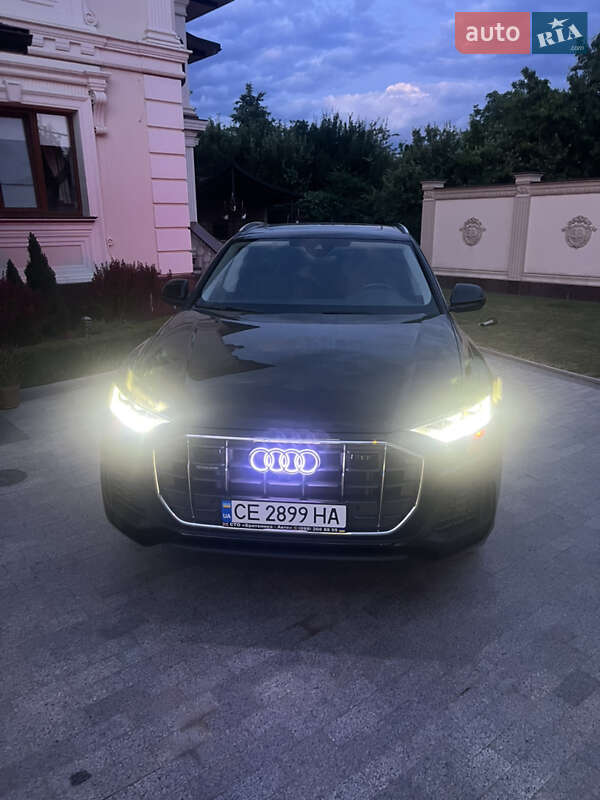 Внедорожник / Кроссовер Audi Q8 2023 в Черновцах