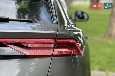 Внедорожник / Кроссовер Audi Q8 2019 в 