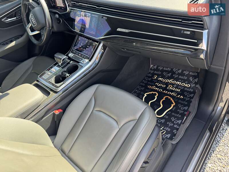 Внедорожник / Кроссовер Audi Q8 2018 в Тернополе