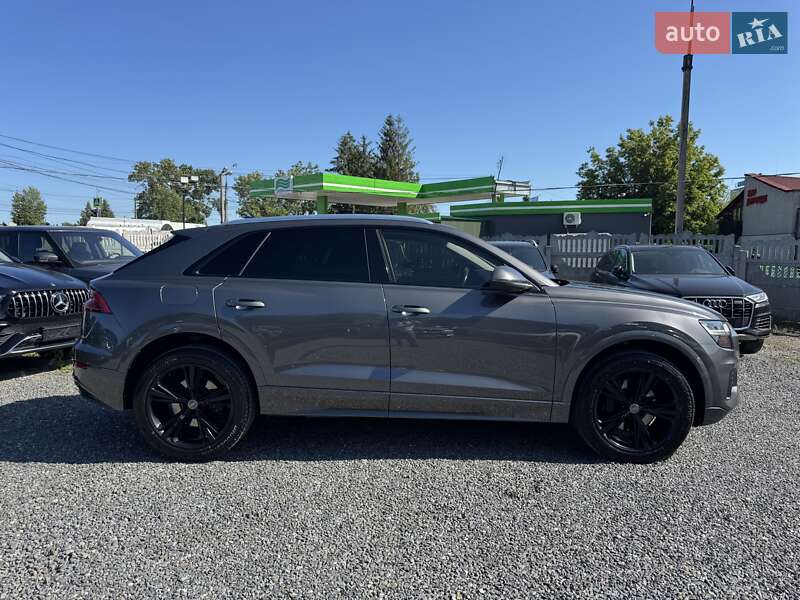 Внедорожник / Кроссовер Audi Q8 2018 в Тернополе