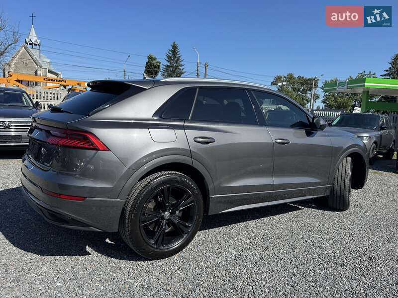 Внедорожник / Кроссовер Audi Q8 2018 в Тернополе