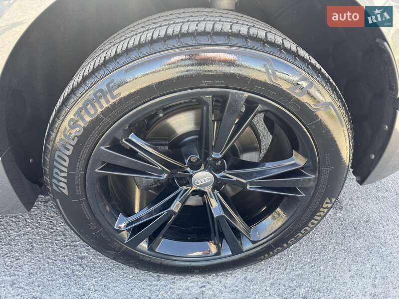 Внедорожник / Кроссовер Audi Q8 2018 в Тернополе