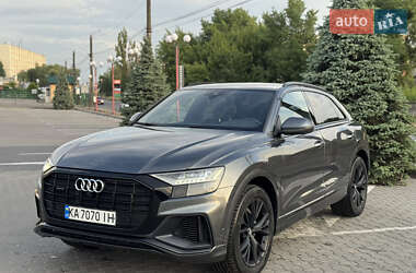 Внедорожник / Кроссовер Audi Q8 2020 в 