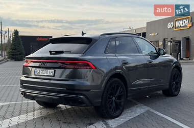 Внедорожник / Кроссовер Audi Q8 2020 в 