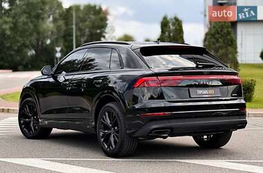 Внедорожник / Кроссовер Audi Q8 2025 в 