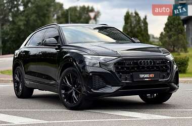 Внедорожник / Кроссовер Audi Q8 2025 в 
