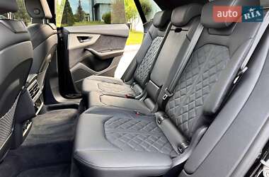 Внедорожник / Кроссовер Audi Q8 2025 в 