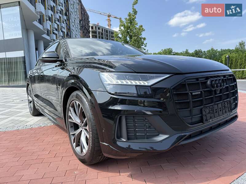Audi Q8 2022