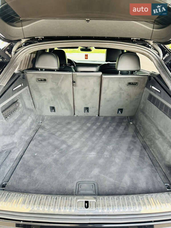 Внедорожник / Кроссовер Audi Q8 2019 в Дубно фото 29 Внедорожник / Кроссовер Audi Q8 2019 в Дубно