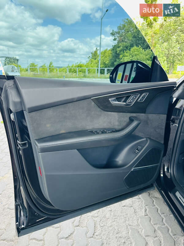 Внедорожник / Кроссовер Audi Q8 2019 в Дубно фото 34 Внедорожник / Кроссовер Audi Q8 2019 в Дубно