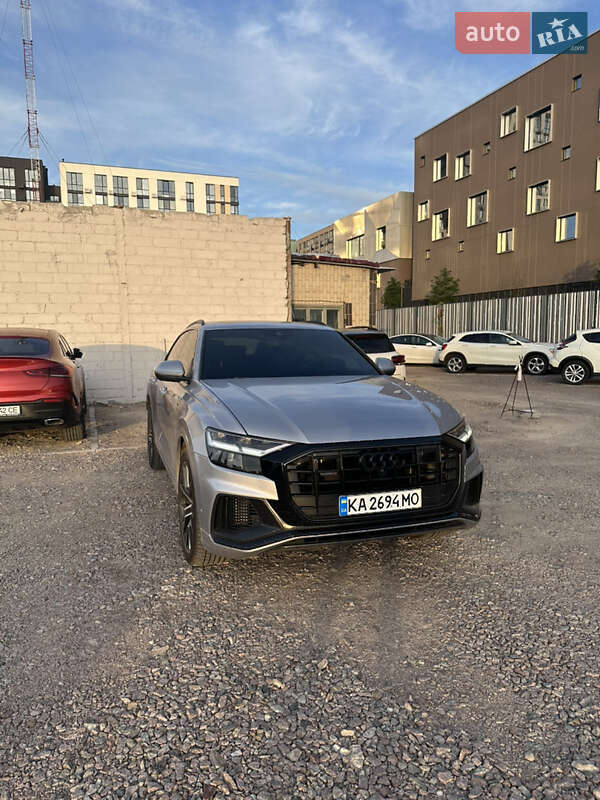 Внедорожник / Кроссовер Audi Q8 2019 в Киеве