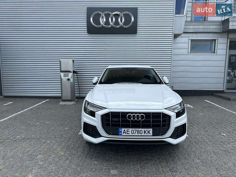 Внедорожник / Кроссовер Audi Q8 2023 в Днепре