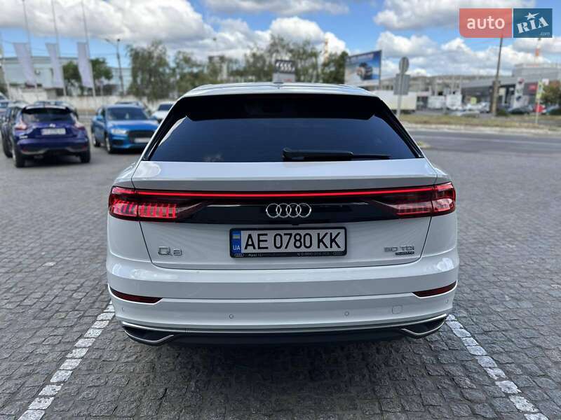 Внедорожник / Кроссовер Audi Q8 2023 в Днепре