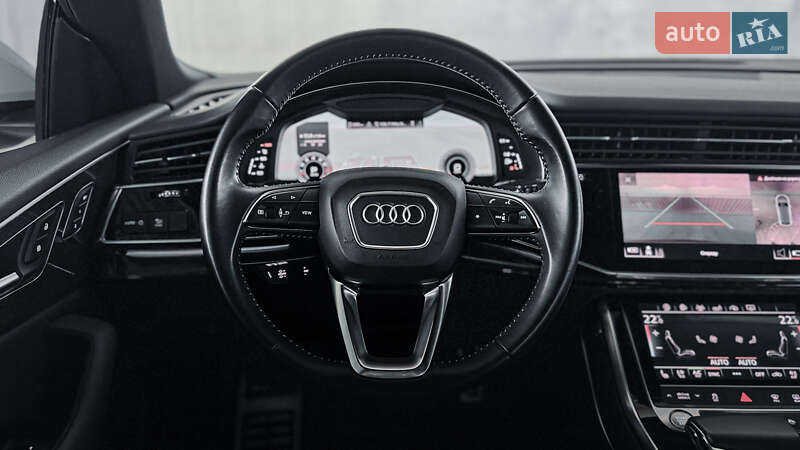 Внедорожник / Кроссовер Audi Q8 2019 в Ровно