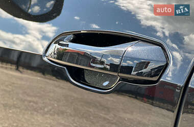 Внедорожник / Кроссовер Audi Q8 2025 в 